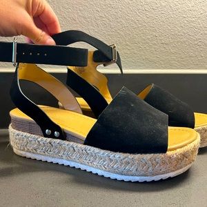Coconuts Straw platform sandal with ankle strap
